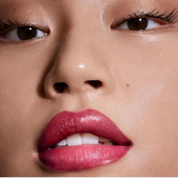Fenty Beauty Fuchsia Flex Gloss - Picture 3 of 7